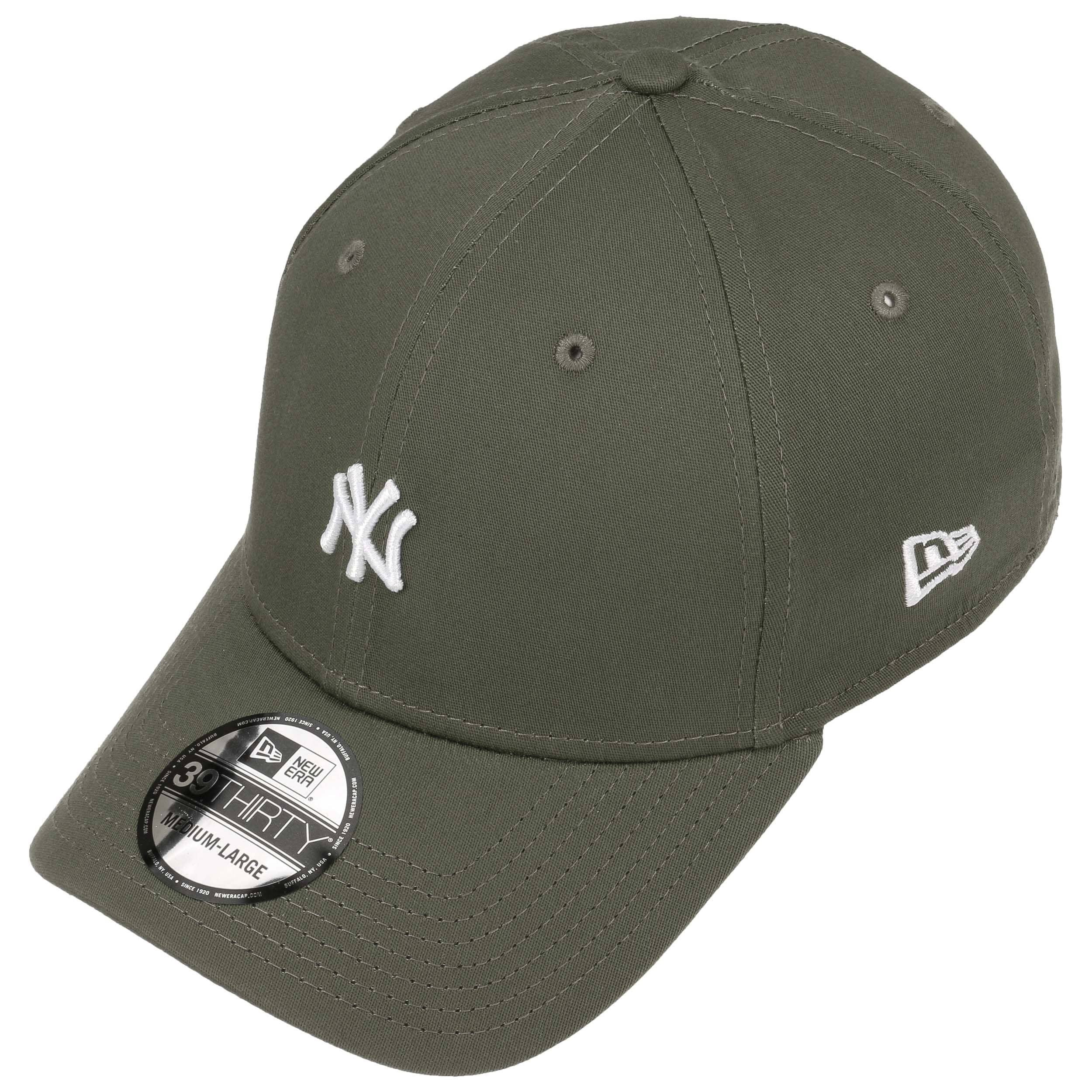 New York Yankees mini-logo cap