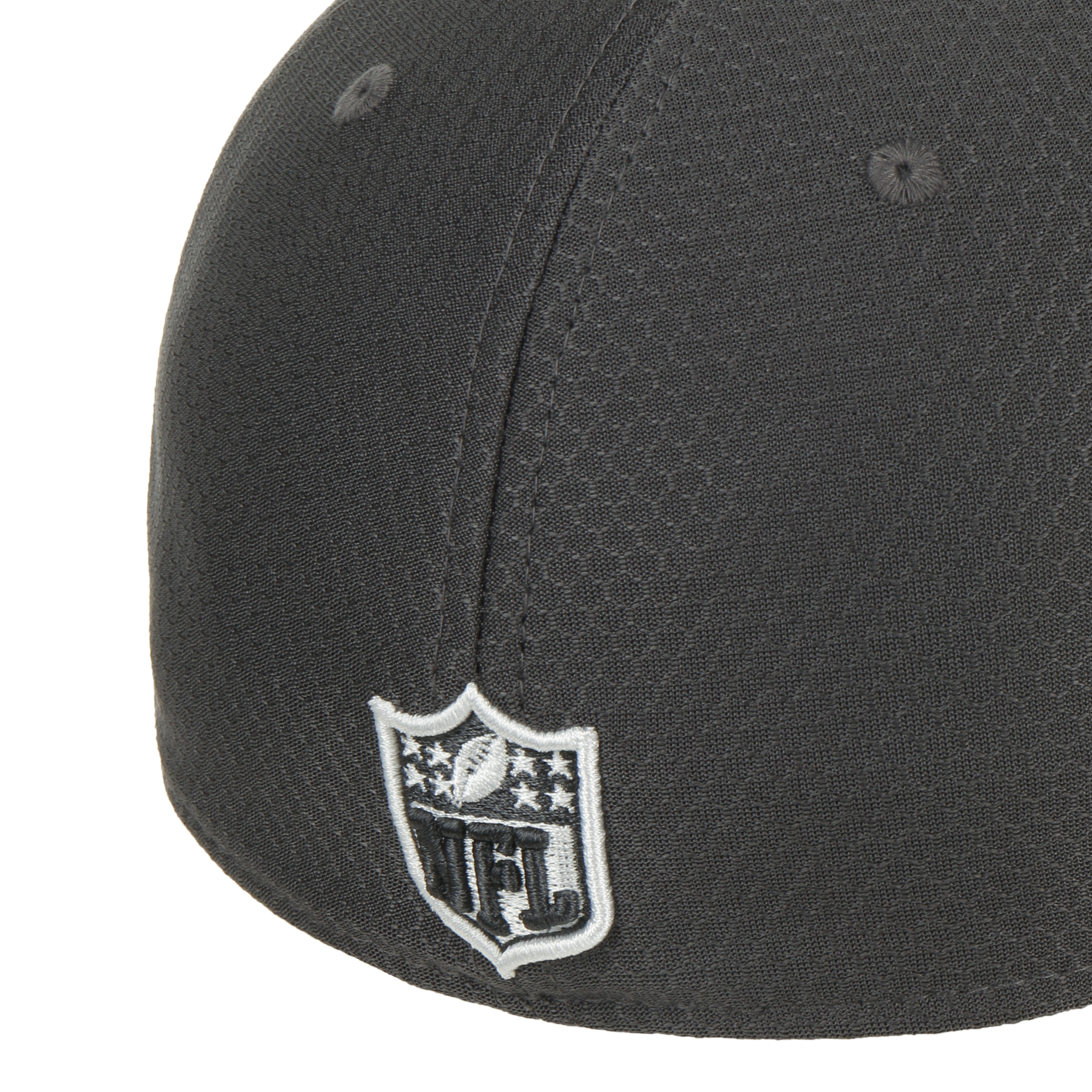 Las Vegas Raiders NFL Sideline Road Black 39THIRTY Cap