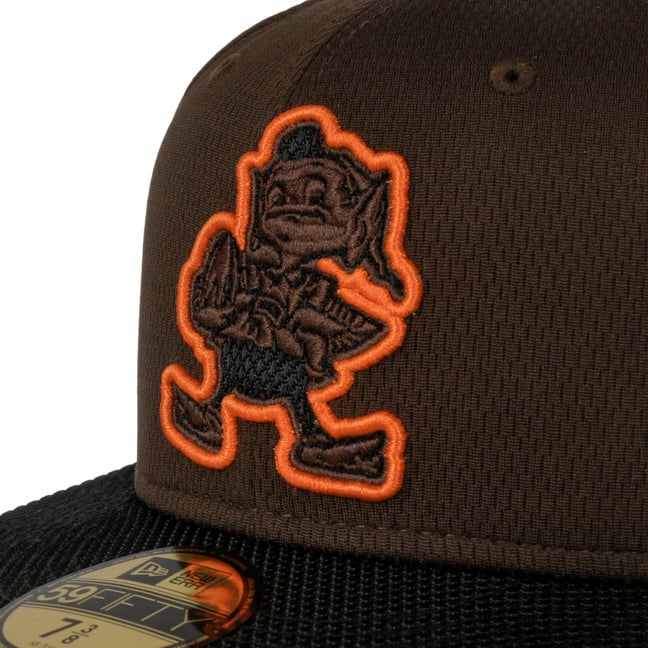 Browns sideline beanie shop