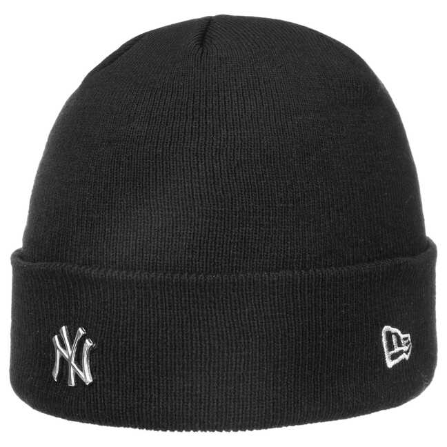 MLB Yankees Metallic Badge Beanie Hat by New Era - £26.95