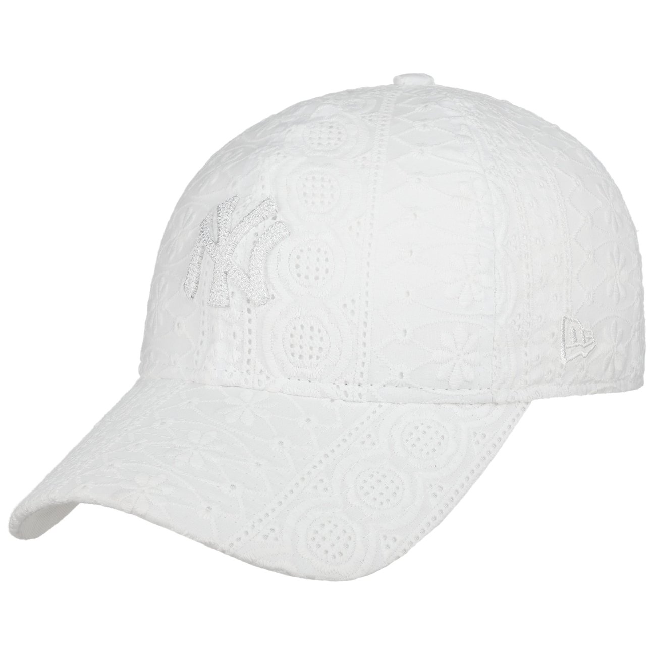 New Era Women's White 9Twenty Wmns Broderie Yankees Cap By