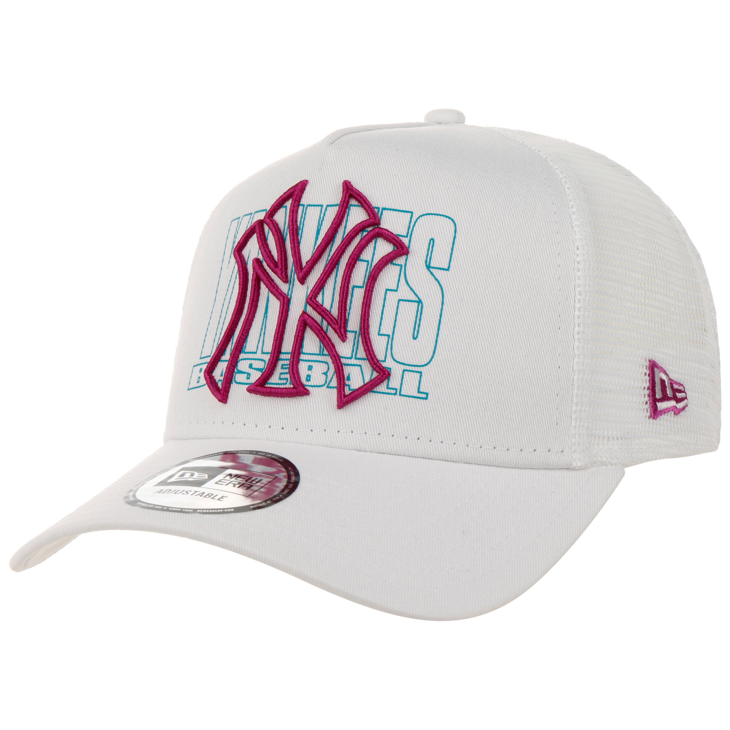 9Forty Logo Overlay Yankees Cap by New Era - £26.95