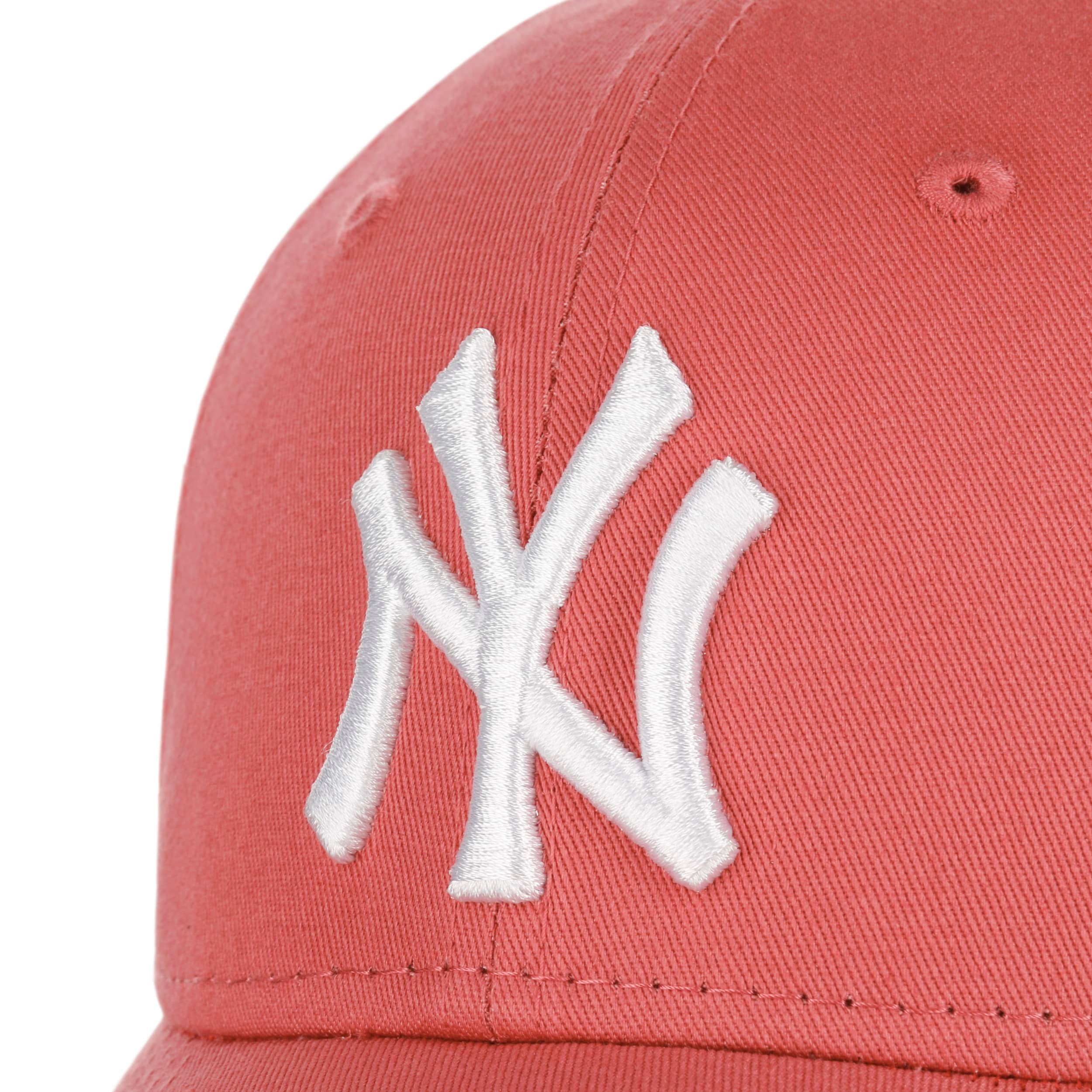 9Forty Properties NY Yankees Cap by New Era - £26.95