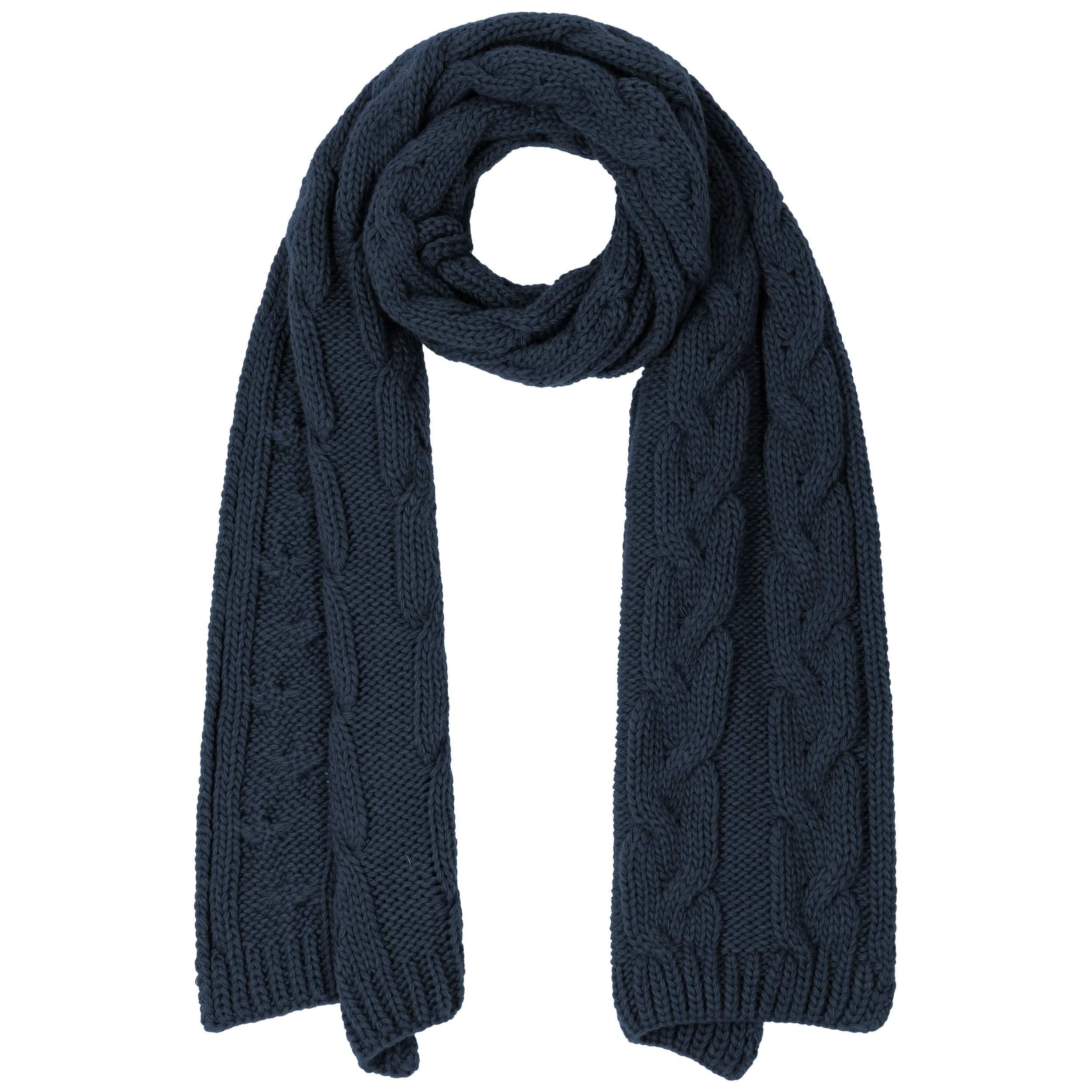 blue cable knit scarf
