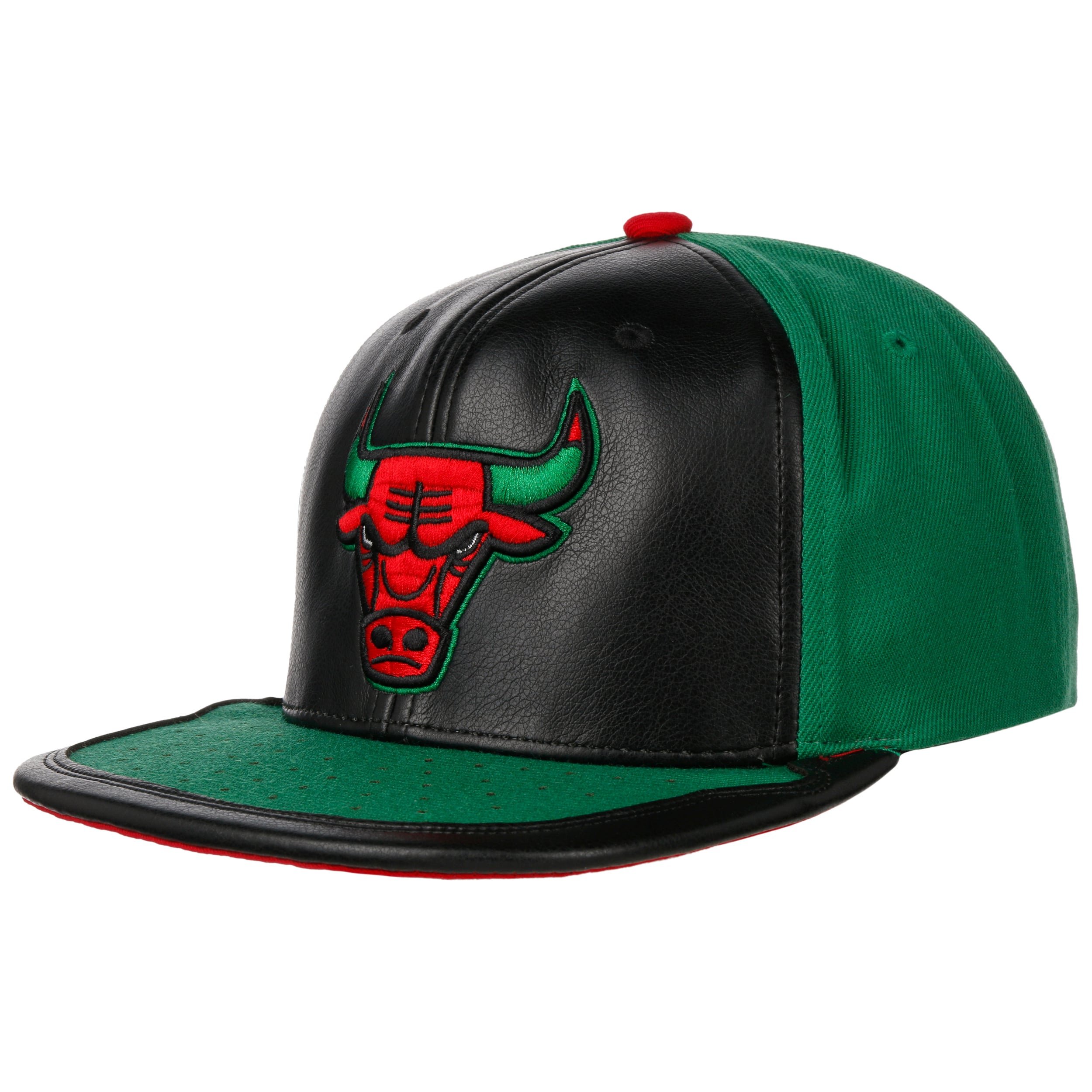 Day One Snap Bulls Cap by Mitchell & Ness - £23.95