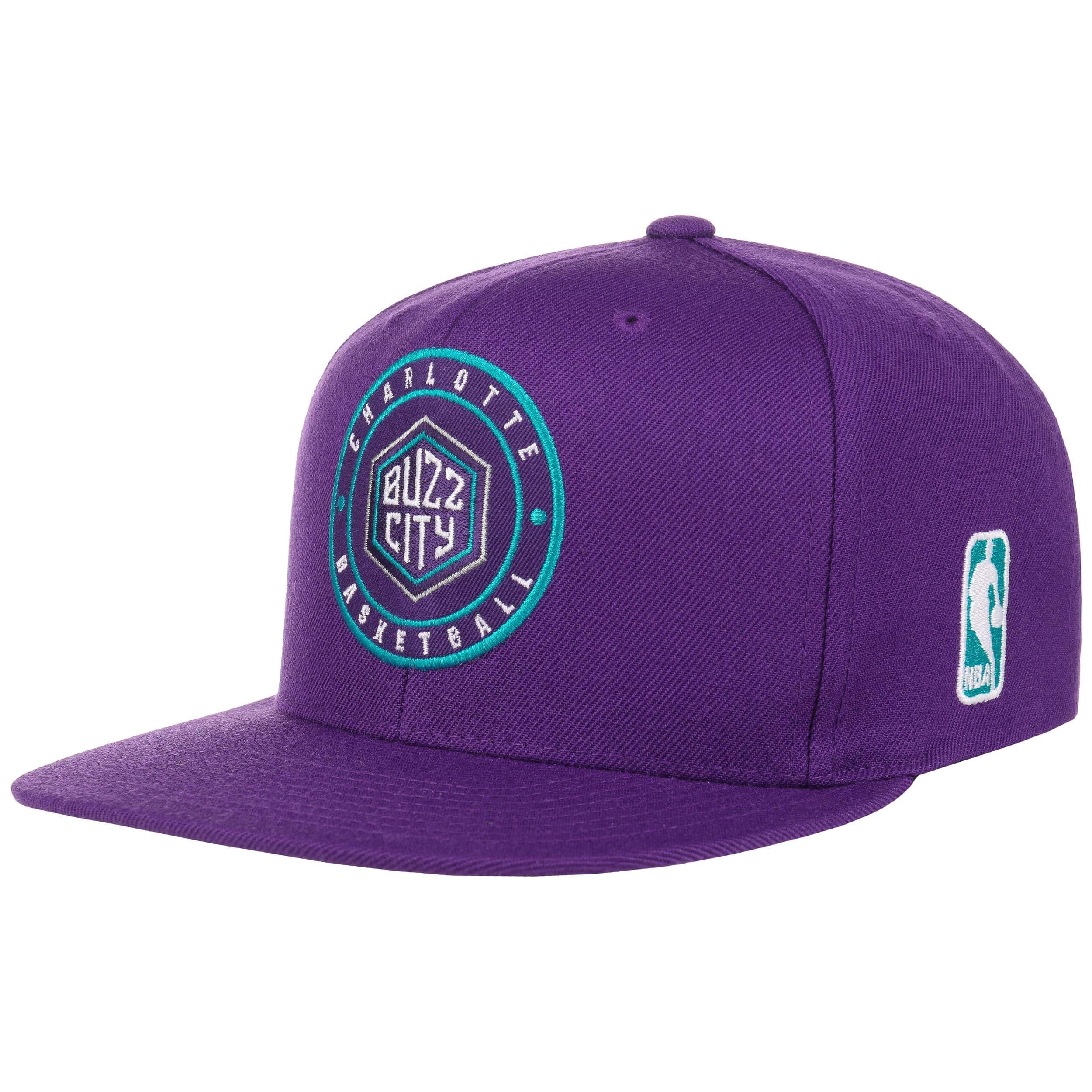 Patch Hornets Cap by Mitchell & Ness - 24,95