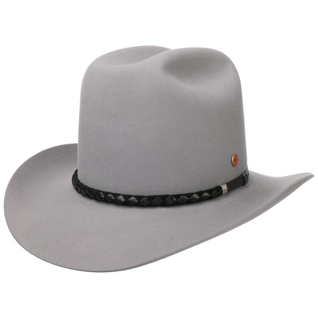 traditional cowboy hat