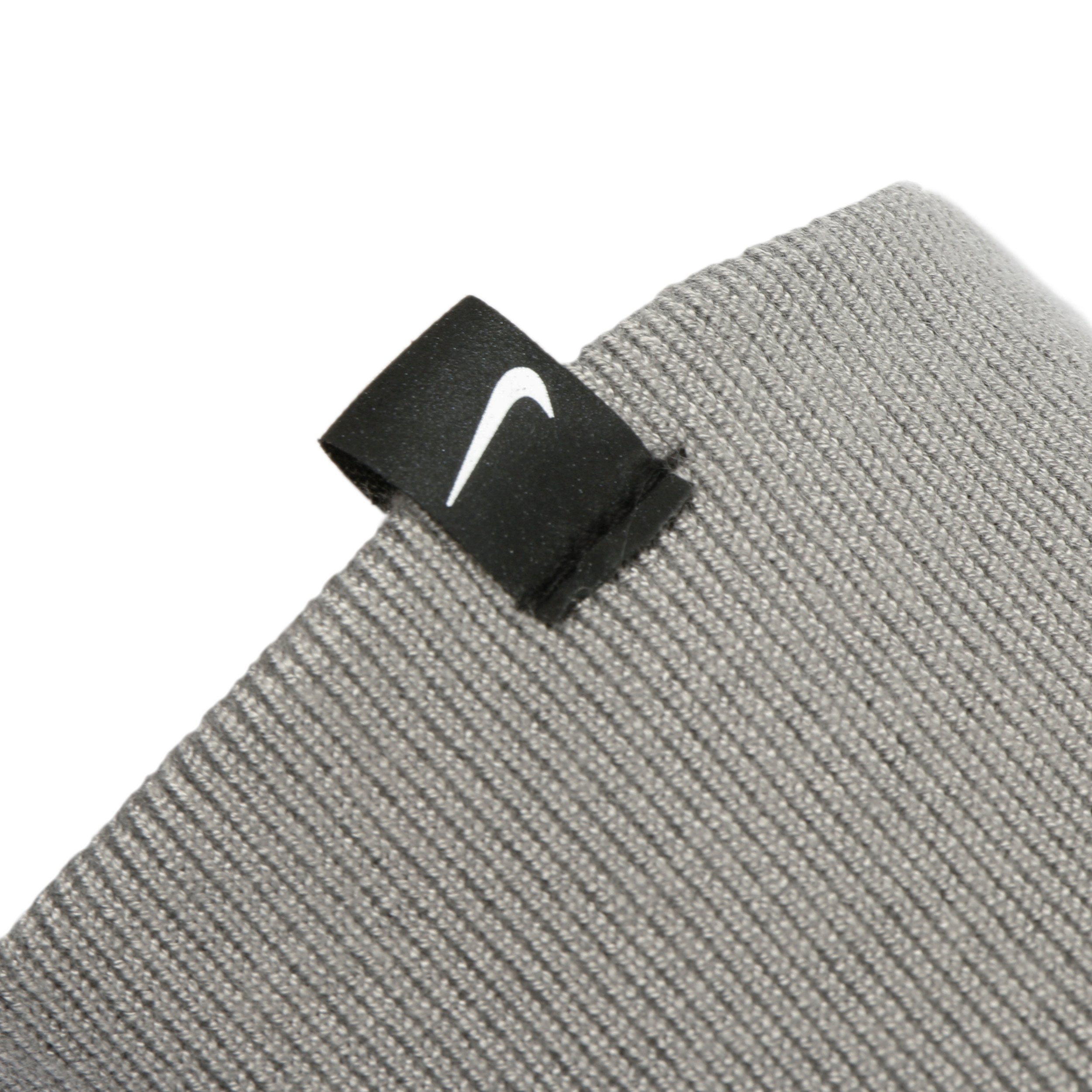 Sphere Running Gloves 3.0 by Nike 26,95