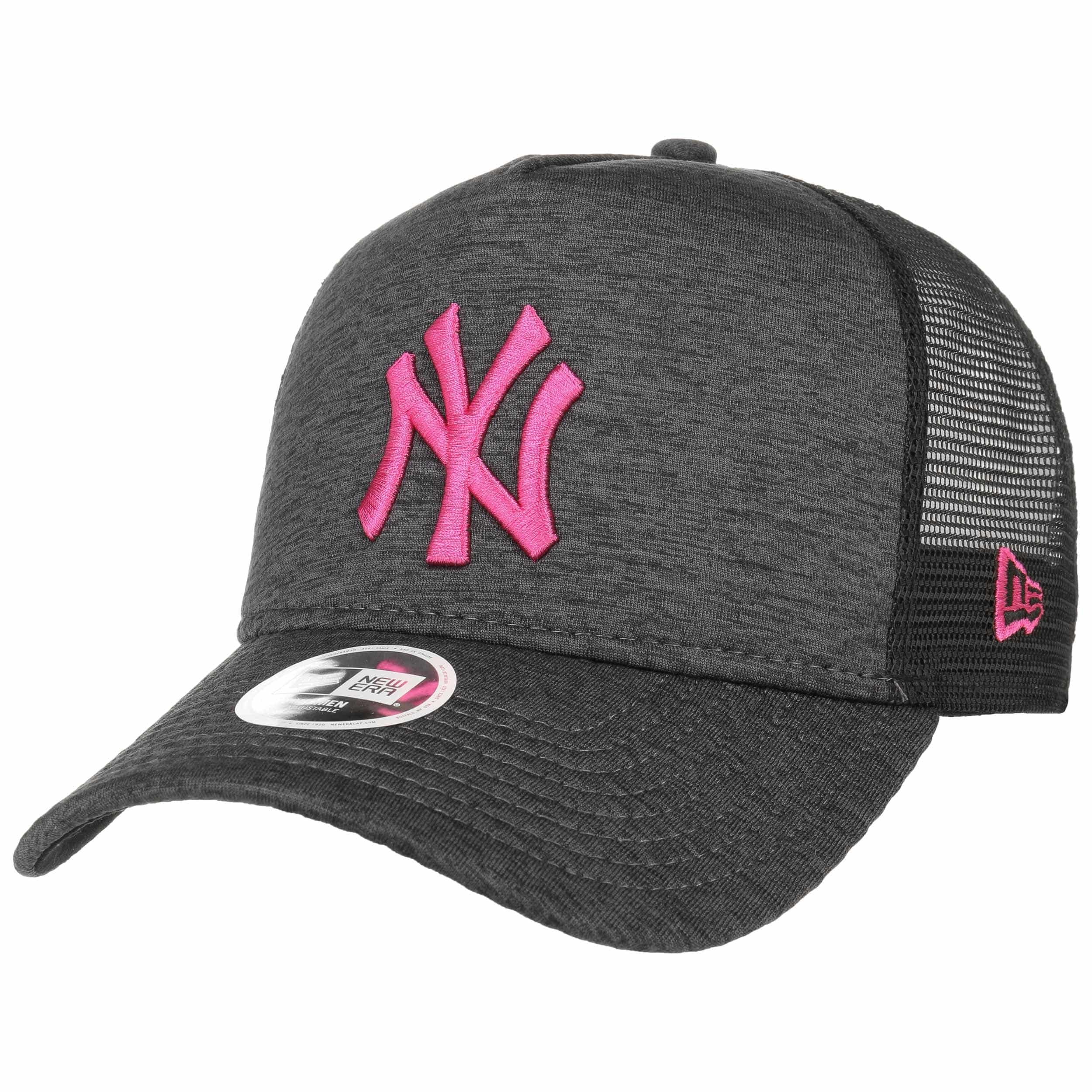 new era yankees trucker hat