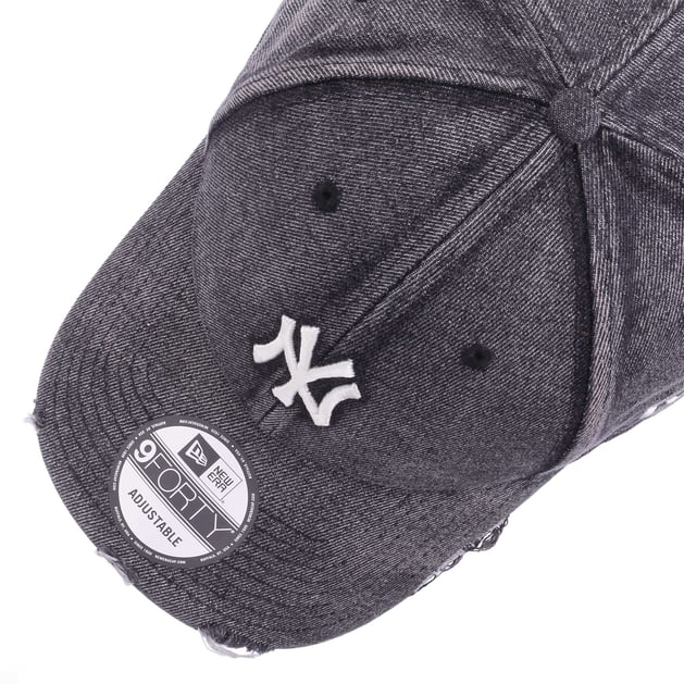 9Forty Acid Wash Denim Yankees Cap by New Era - £35.95