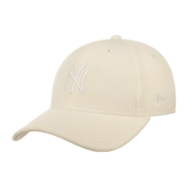 9Forty WMNS Cosy Yankees Cap by New Era - £31.95